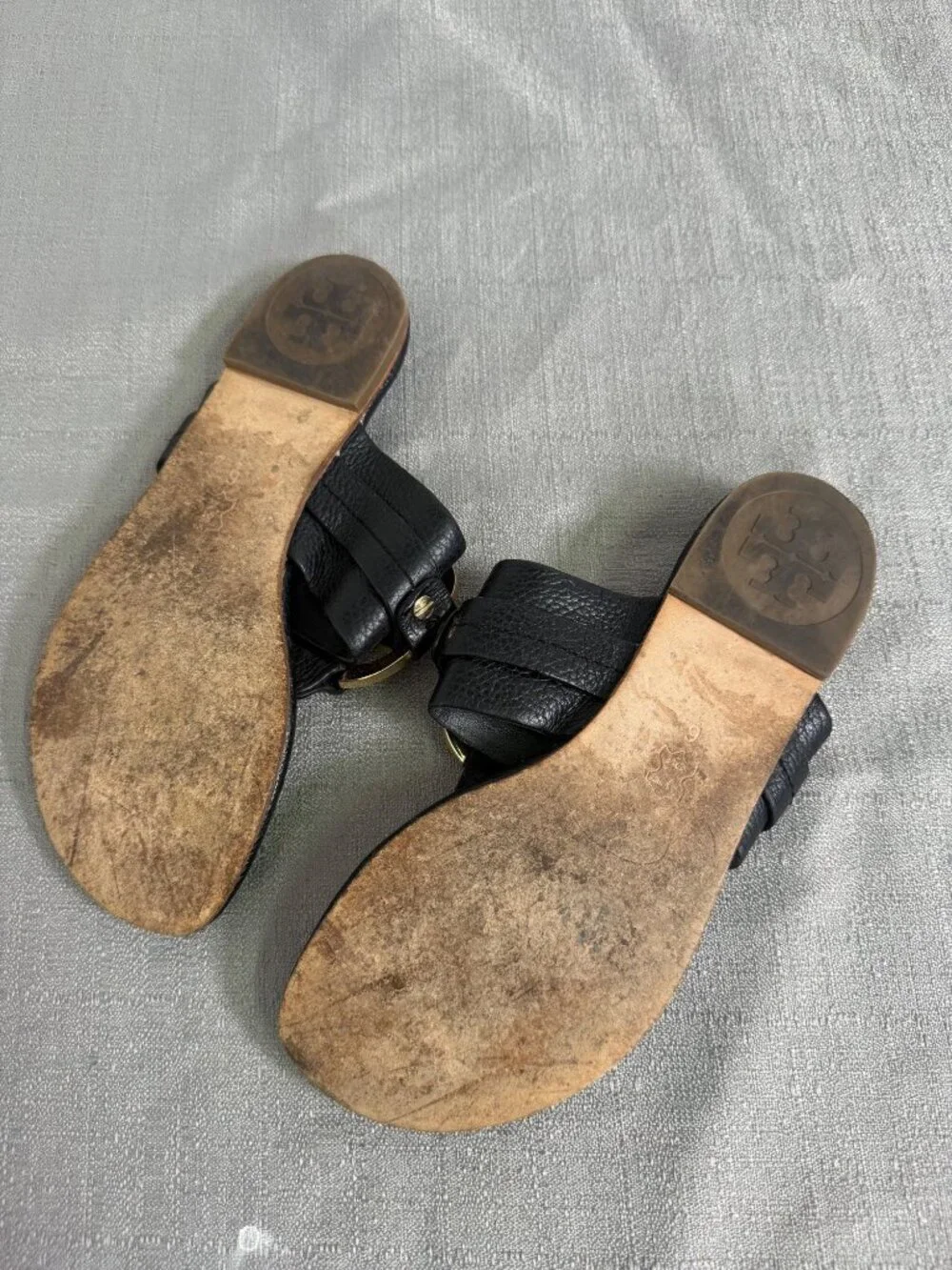 Tory Burch Miller Black Leather Thong Sandals Size 6M Gold Logo Accent